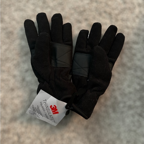 3M: Kids Fleece Thinsulate Gloves 🧤☃️❄️ - Picture 2 of 5